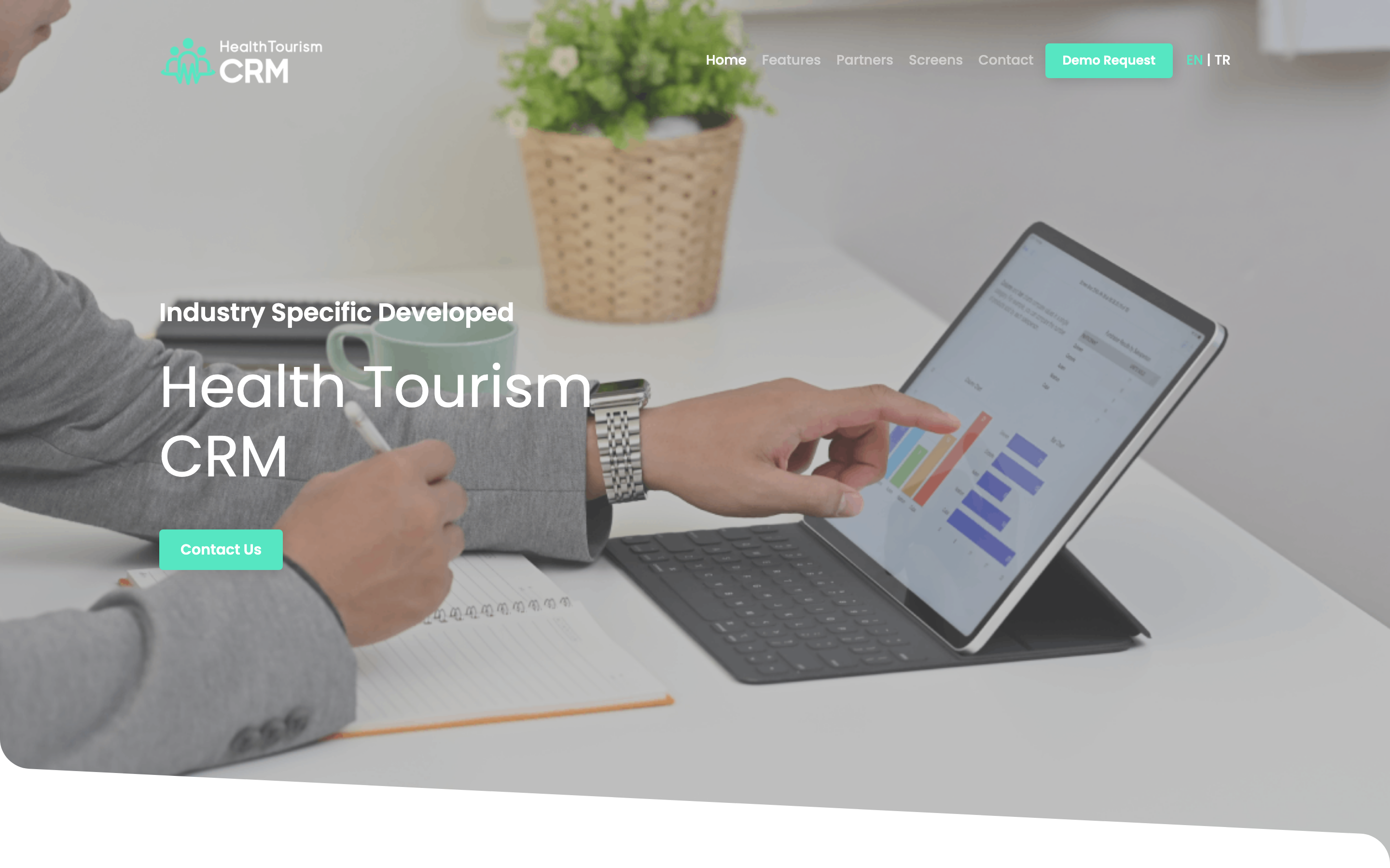 Health Tourism CRM — product screenshot